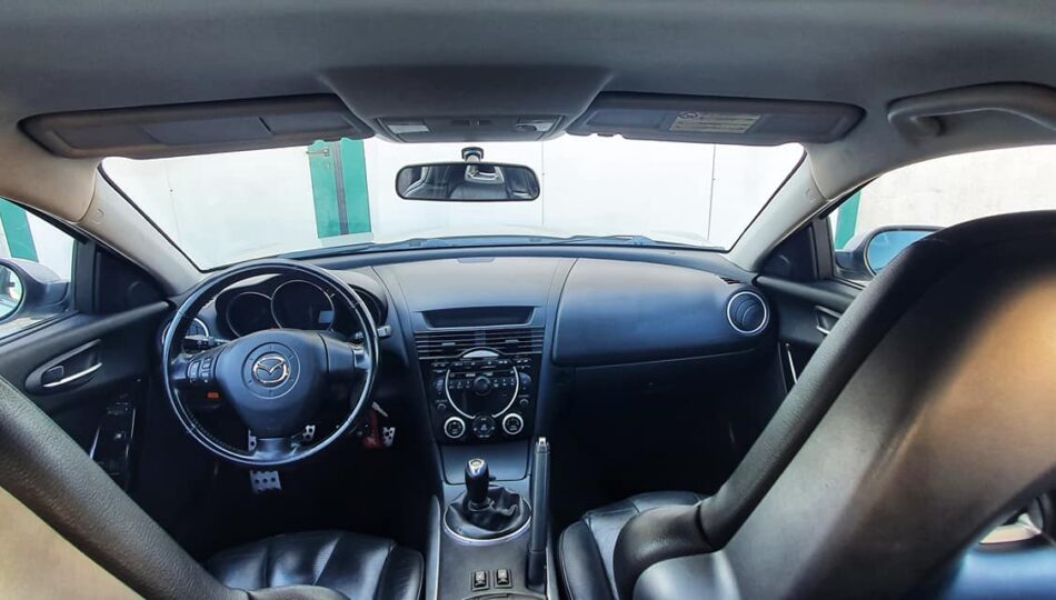 RX-8 INTERIOR 1